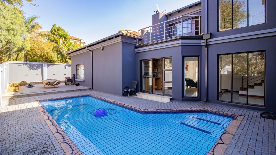 To Let 4 Bedroom Property for Rent in Aspen Hills Gauteng