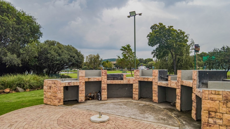 To Let 4 Bedroom Property for Rent in Aspen Hills Gauteng