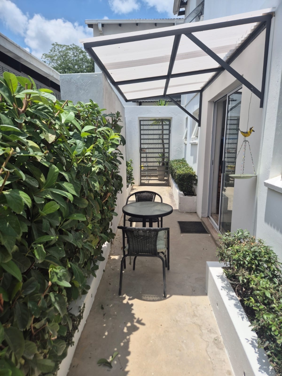 To Let 1 Bedroom Property for Rent in Parktown North Gauteng