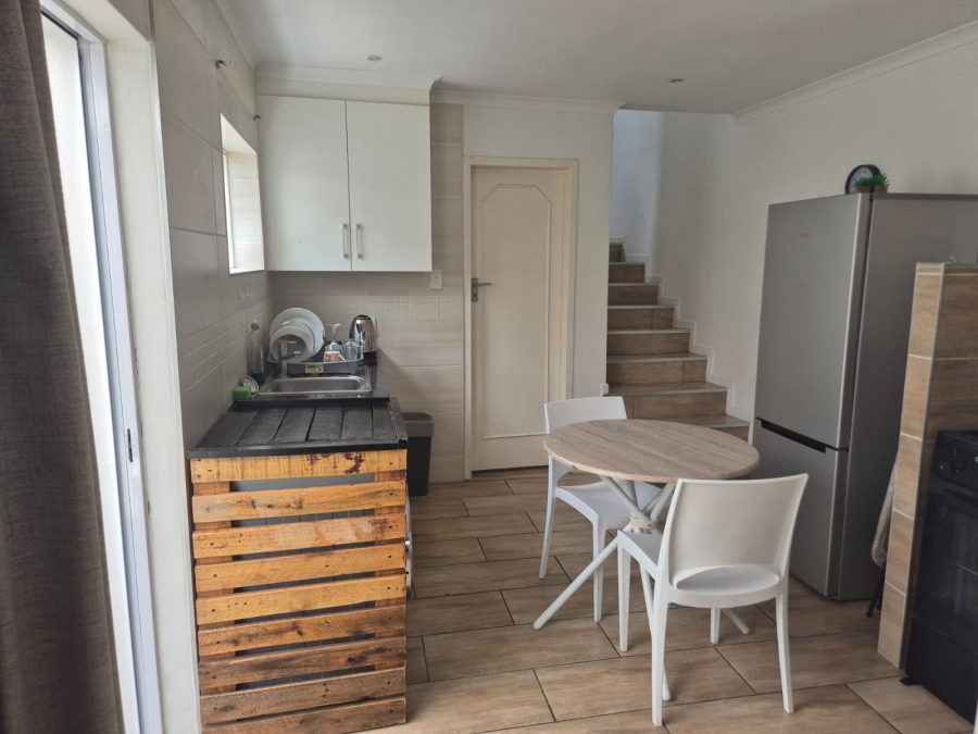 To Let 1 Bedroom Property for Rent in Parktown North Gauteng