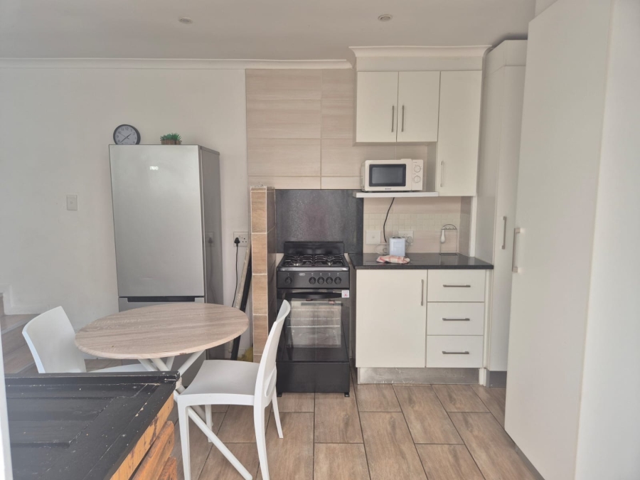 To Let 1 Bedroom Property for Rent in Parktown North Gauteng