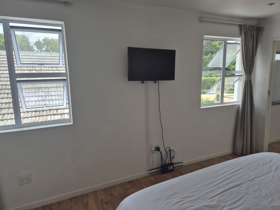 To Let 1 Bedroom Property for Rent in Parktown North Gauteng