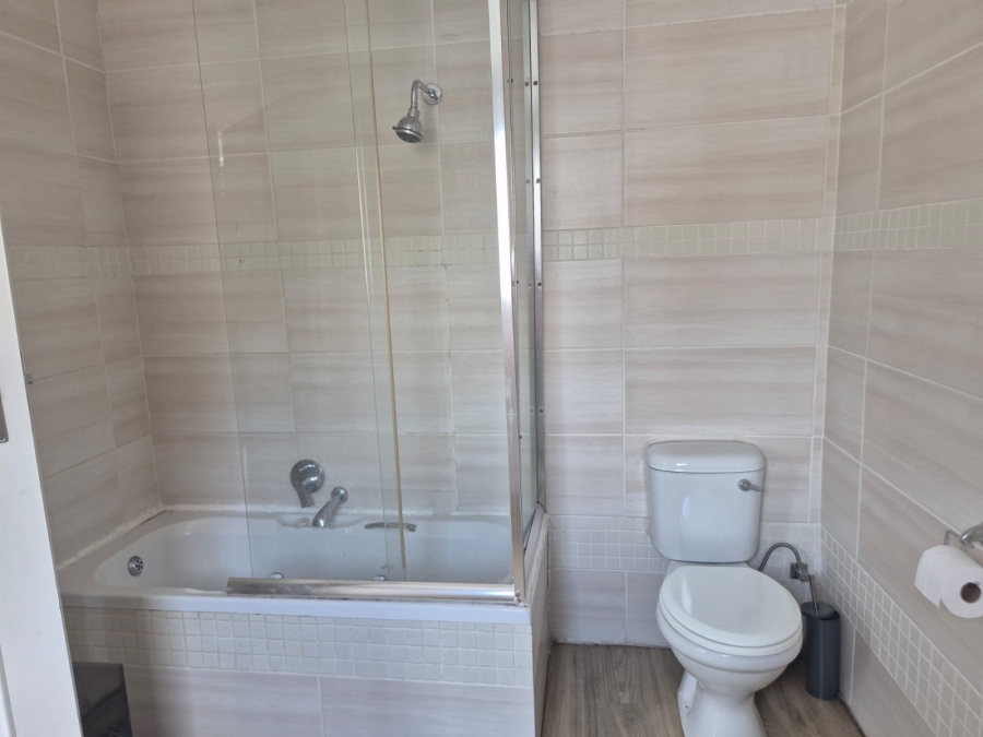 To Let 1 Bedroom Property for Rent in Parktown North Gauteng