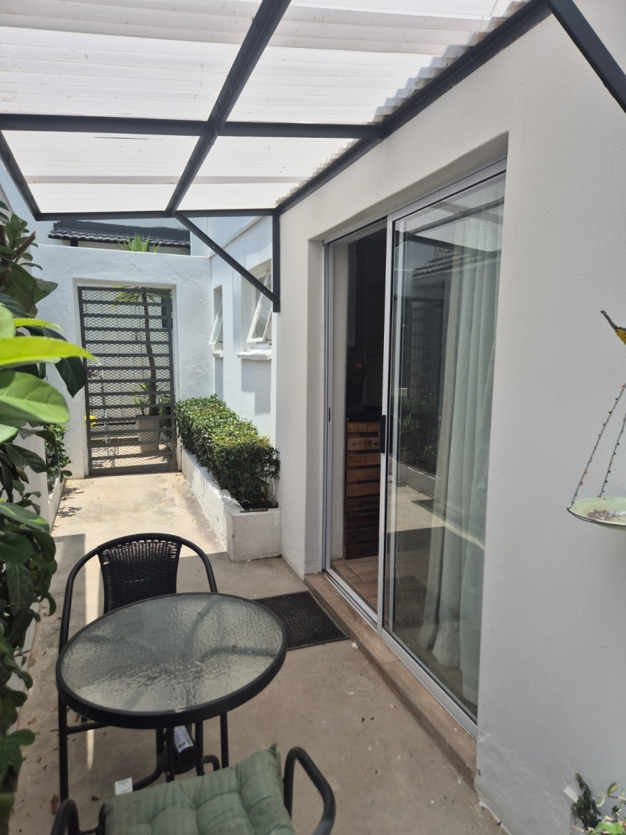 To Let 1 Bedroom Property for Rent in Parktown North Gauteng