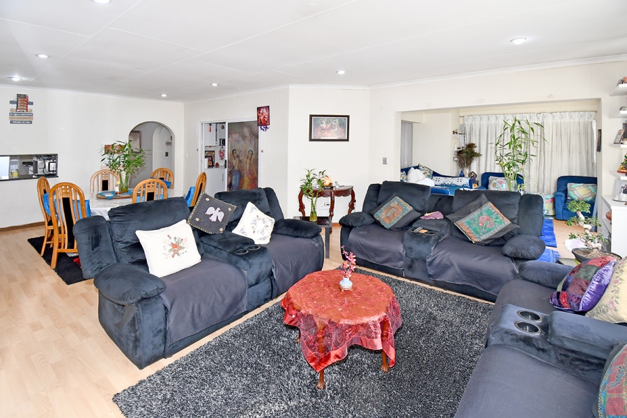 3 Bedroom Property for Sale in Edenburg Gauteng