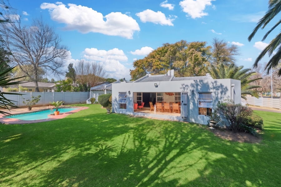 4 Bedroom Property for Sale in Gallo Manor Gauteng