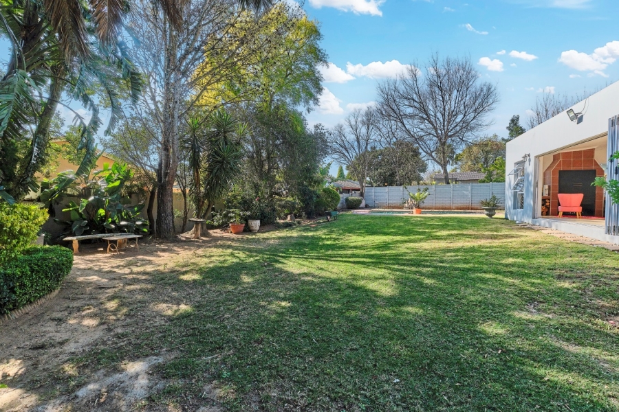 4 Bedroom Property for Sale in Gallo Manor Gauteng