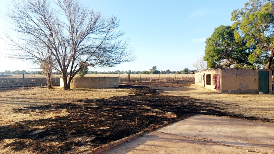 2 Bedroom Property for Sale in Tenacre A H Gauteng