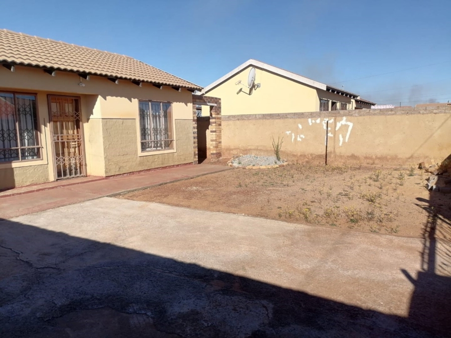 2 Bedroom Property for Sale in Westonaria Gauteng