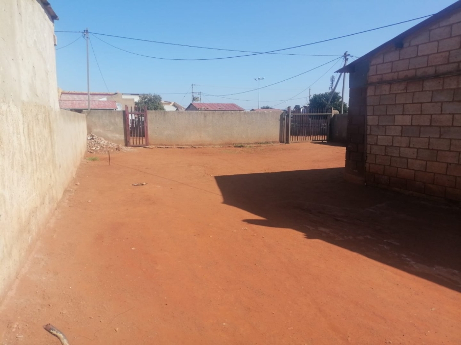 1 Bedroom Property for Sale in Khutsong South Gauteng