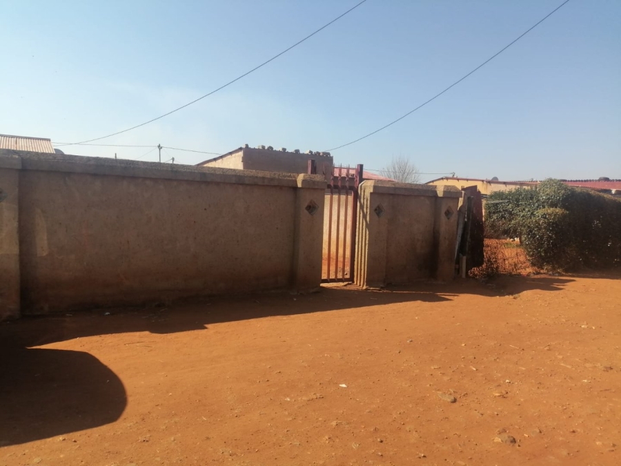 1 Bedroom Property for Sale in Khutsong South Gauteng