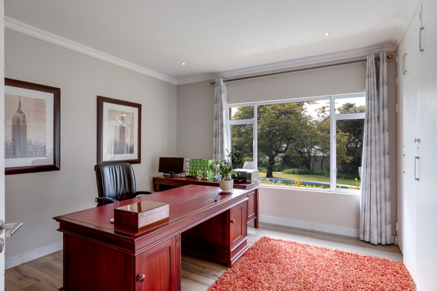 5 Bedroom Property for Sale in Bryanston Gauteng