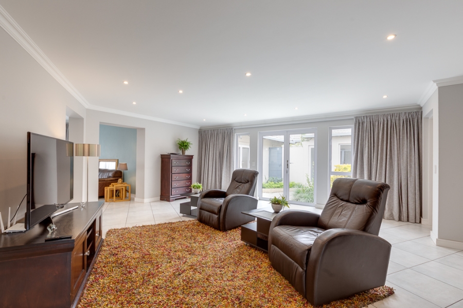 5 Bedroom Property for Sale in Bryanston Gauteng