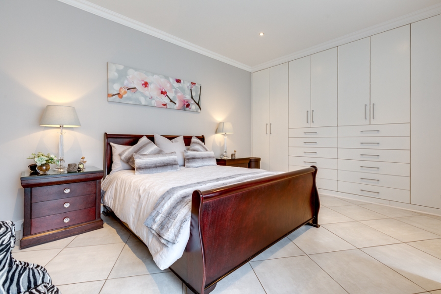5 Bedroom Property for Sale in Bryanston Gauteng