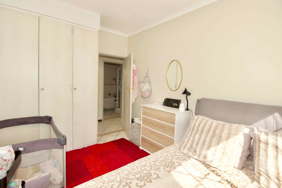 2 Bedroom Property for Sale in Monavoni Gauteng