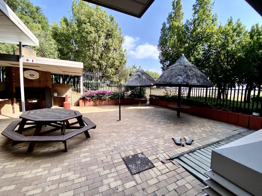 To Let Commercial Property for Rent in Halfway House Gauteng