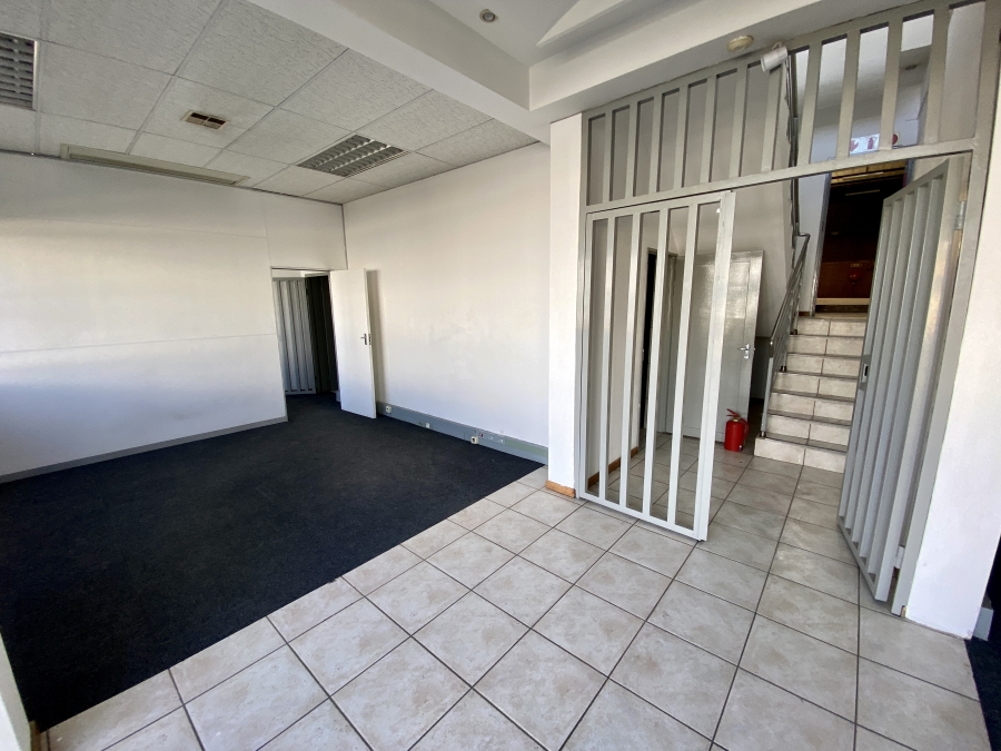 To Let Commercial Property for Rent in Randjespark Gauteng