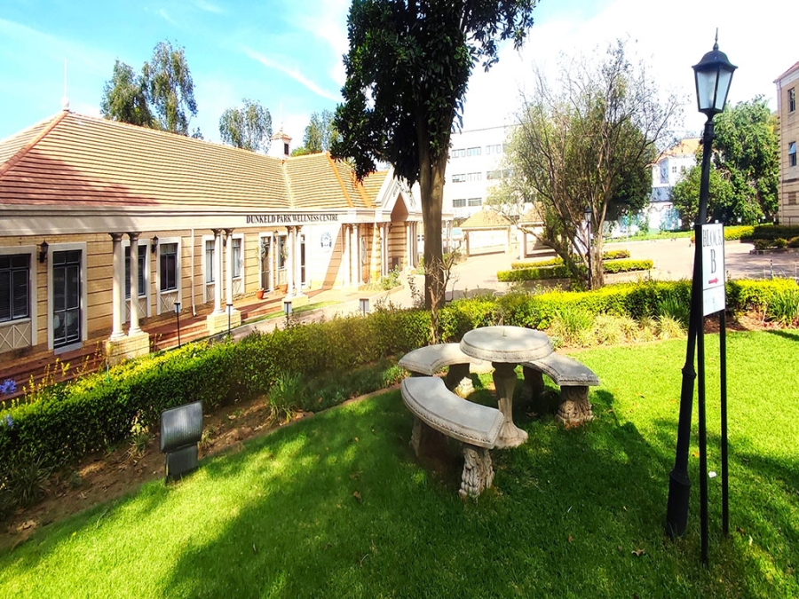 To Let Commercial Property for Rent in Dunkeld Gauteng