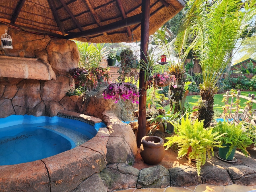 3 Bedroom Property for Sale in Theresa Park Gauteng