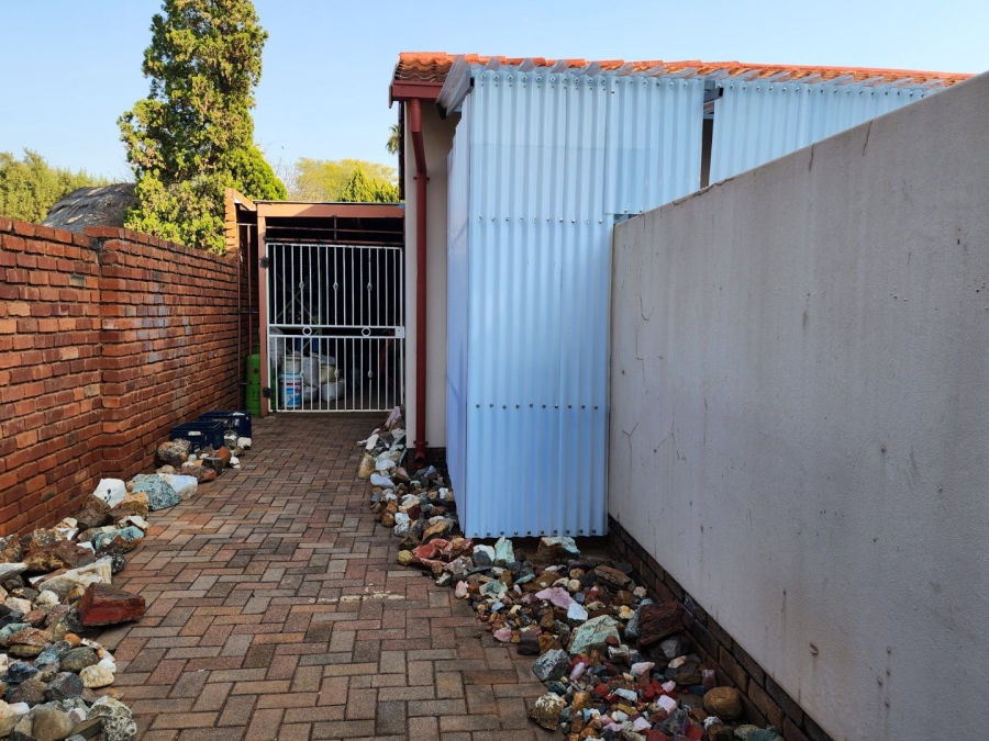 3 Bedroom Property for Sale in Theresa Park Gauteng