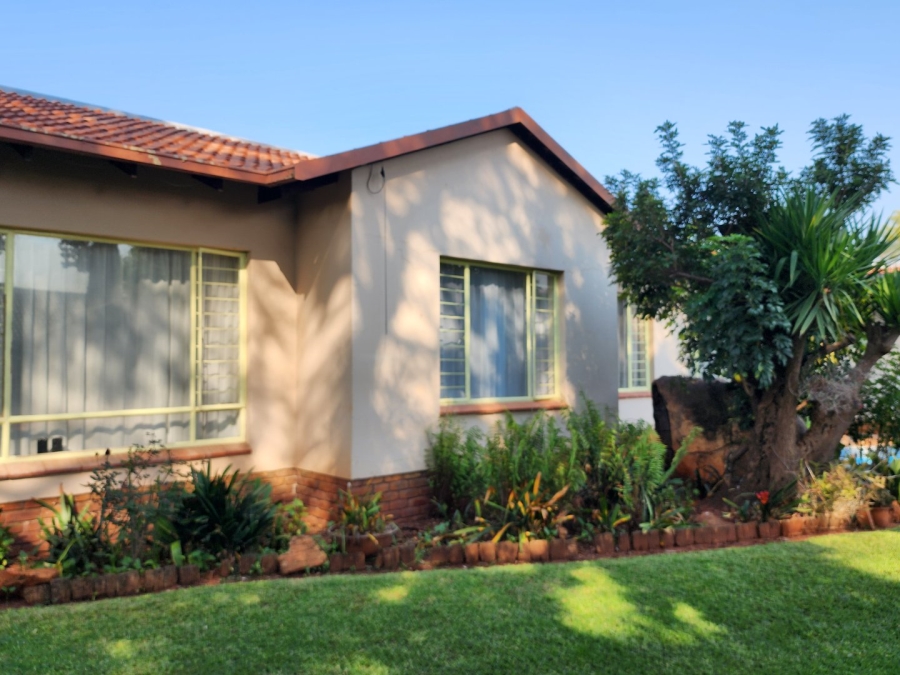 3 Bedroom Property for Sale in Theresa Park Gauteng