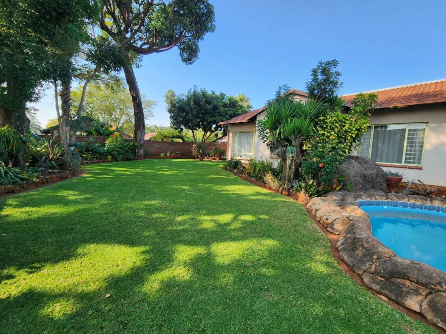 3 Bedroom Property for Sale in Theresa Park Gauteng
