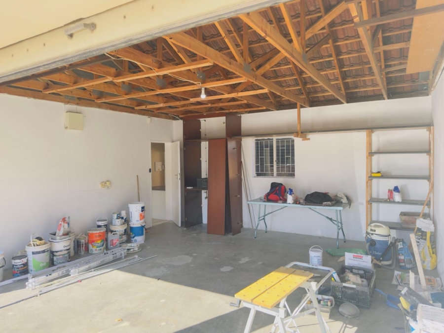 To Let 2 Bedroom Property for Rent in Noordwyk Gauteng