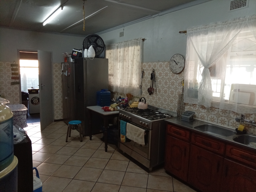 4 Bedroom Property for Sale in Vanderbijlpark CW 5 Gauteng