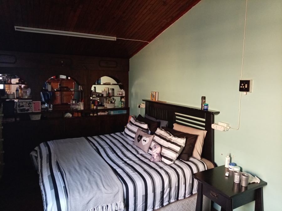 4 Bedroom Property for Sale in Vanderbijlpark CW 5 Gauteng