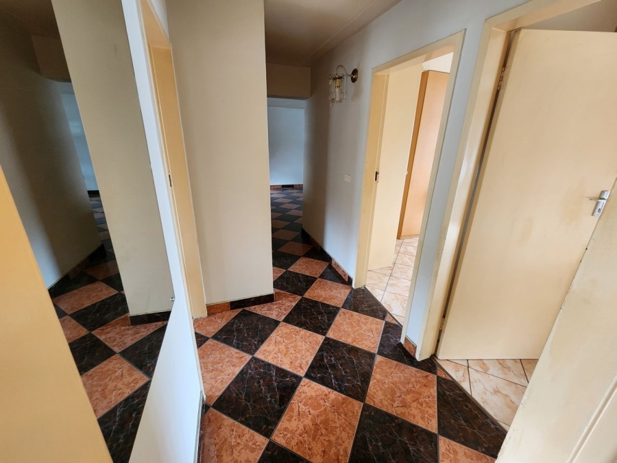 To Let 3 Bedroom Property for Rent in Beyers Park Gauteng