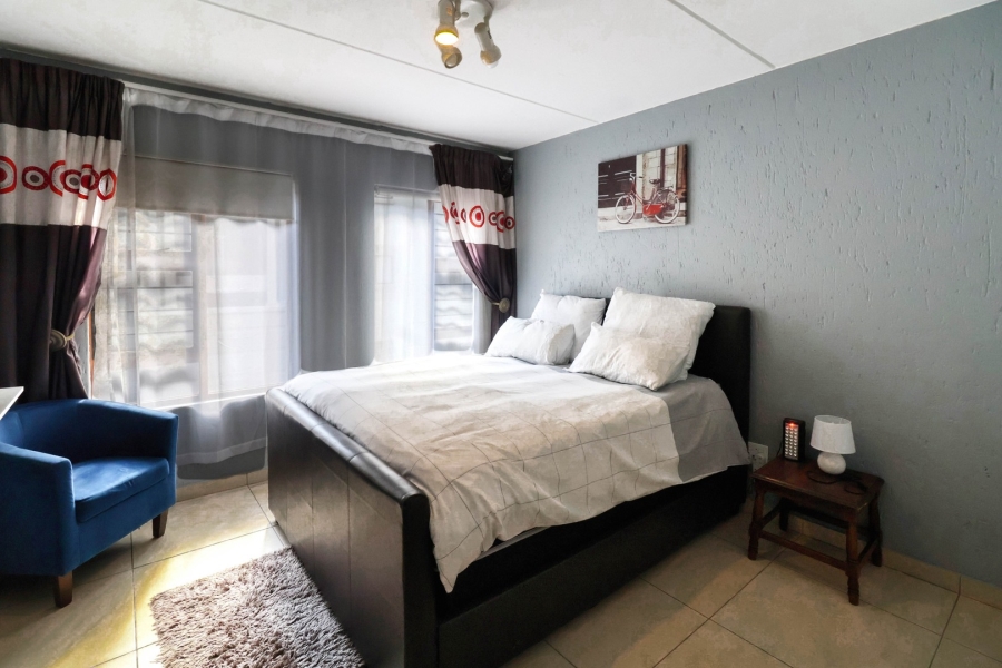 To Let 2 Bedroom Property for Rent in Lonehill Gauteng