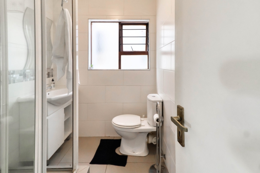 To Let 2 Bedroom Property for Rent in Lonehill Gauteng