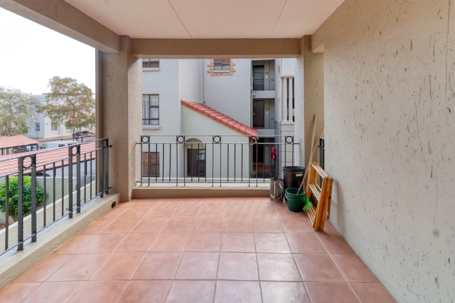 To Let 2 Bedroom Property for Rent in Lonehill Gauteng