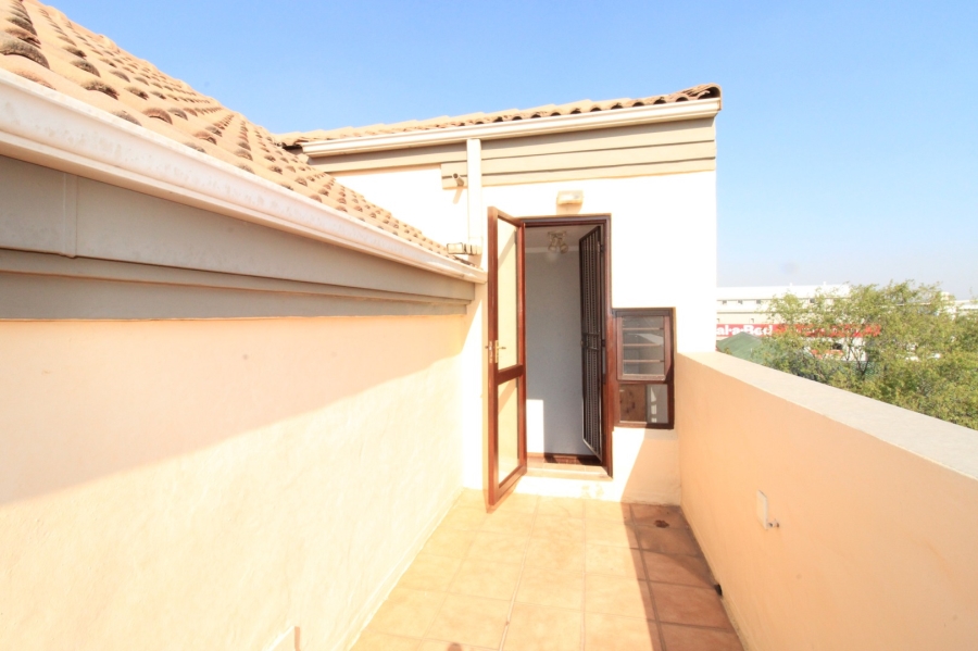 To Let 0 Bedroom Property for Rent in Lonehill Gauteng