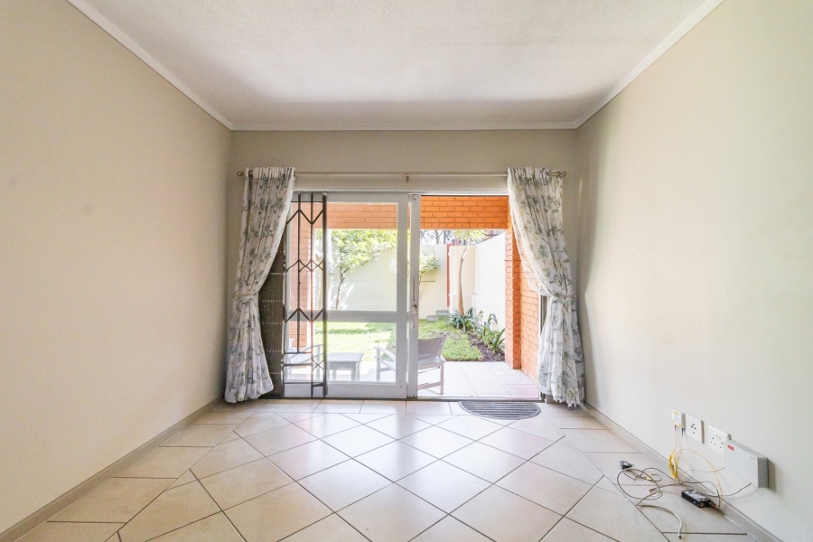 1 Bedroom Property for Sale in Lonehill Gauteng