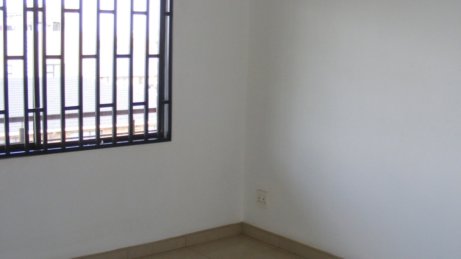 2 Bedroom Property for Sale in Lenasia Gauteng
