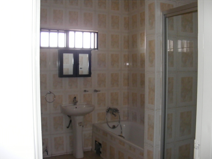 2 Bedroom Property for Sale in Lenasia Gauteng