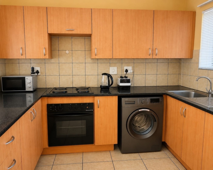 2 Bedroom Property for Sale in Grand Central Gauteng