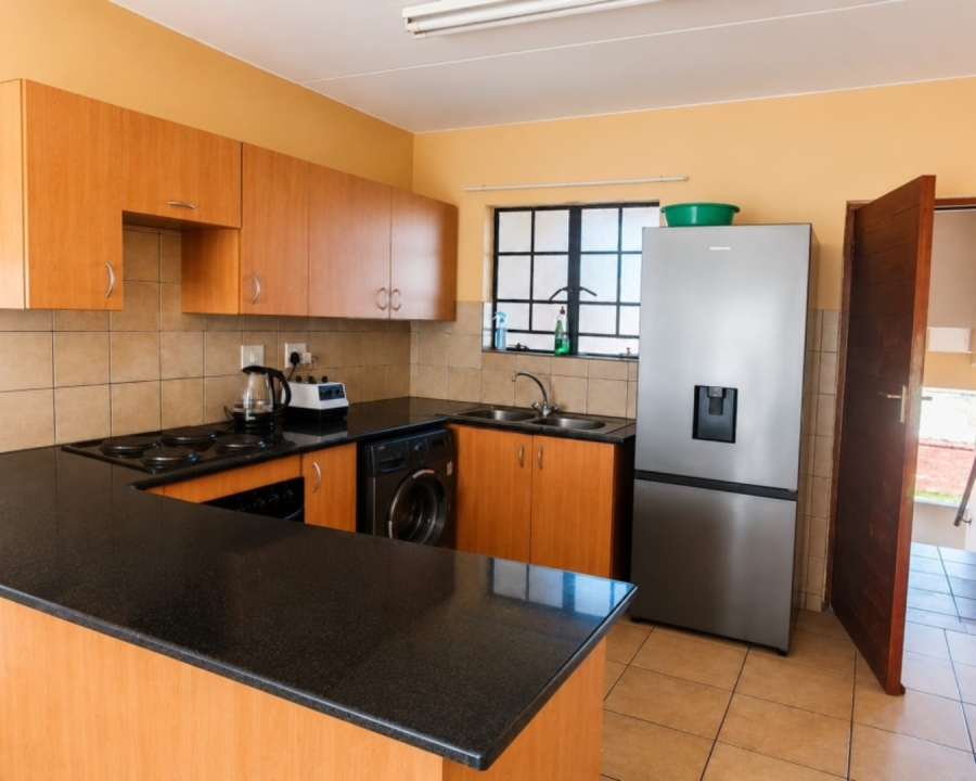 2 Bedroom Property for Sale in Grand Central Gauteng