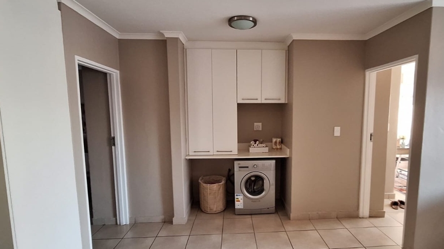 2 Bedroom Property for Sale in Montana Gauteng