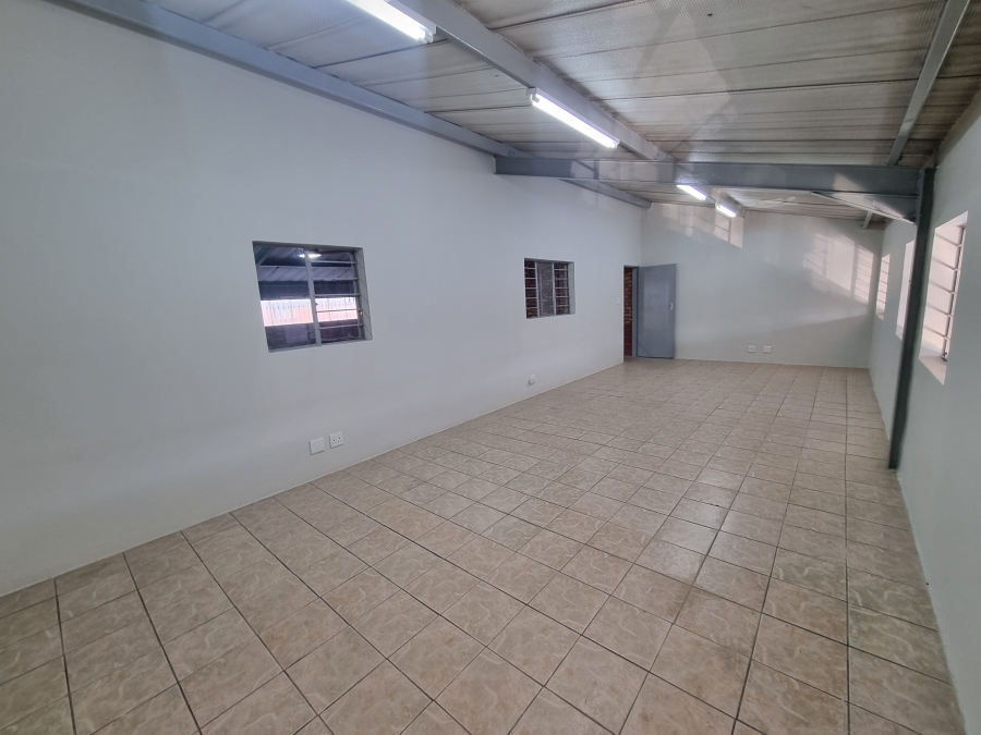 To Let Commercial Property for Rent in Hennopspark Gauteng