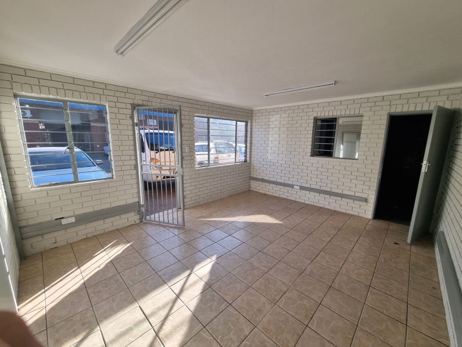 To Let Commercial Property for Rent in Hennopspark Gauteng