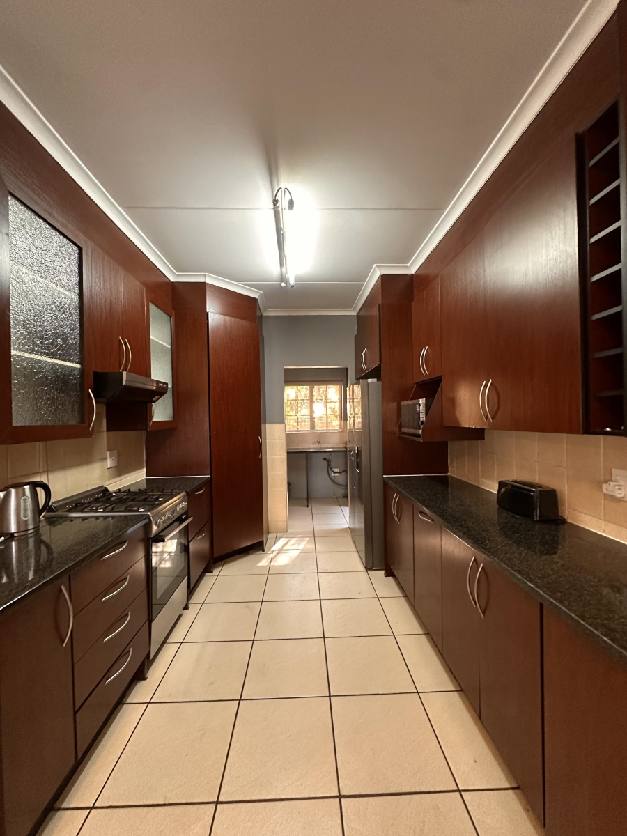 To Let 3 Bedroom Property for Rent in Broadacres Gauteng