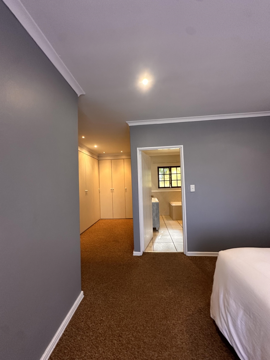 To Let 3 Bedroom Property for Rent in Broadacres Gauteng