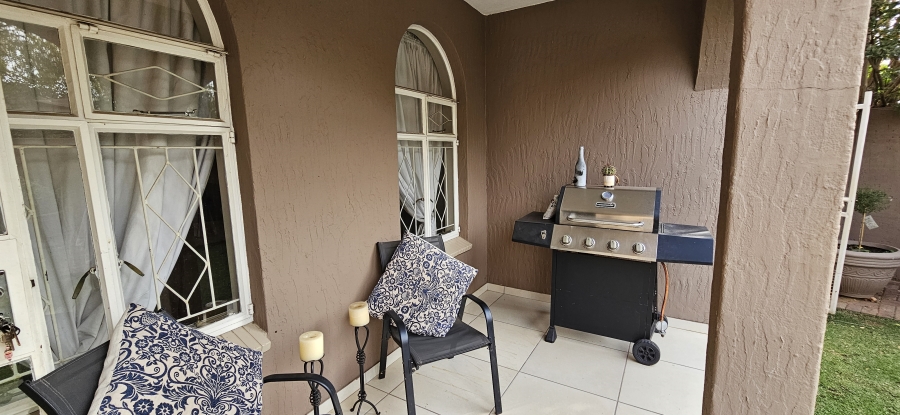 3 Bedroom Property for Sale in Three Rivers Proper Gauteng