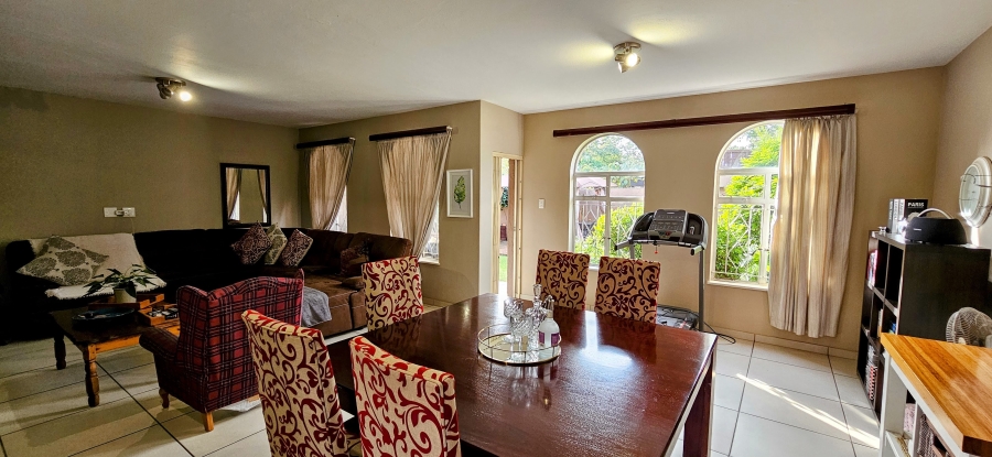 3 Bedroom Property for Sale in Three Rivers Proper Gauteng