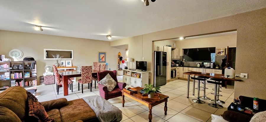 3 Bedroom Property for Sale in Three Rivers Proper Gauteng