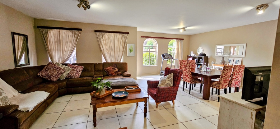 3 Bedroom Property for Sale in Three Rivers Proper Gauteng