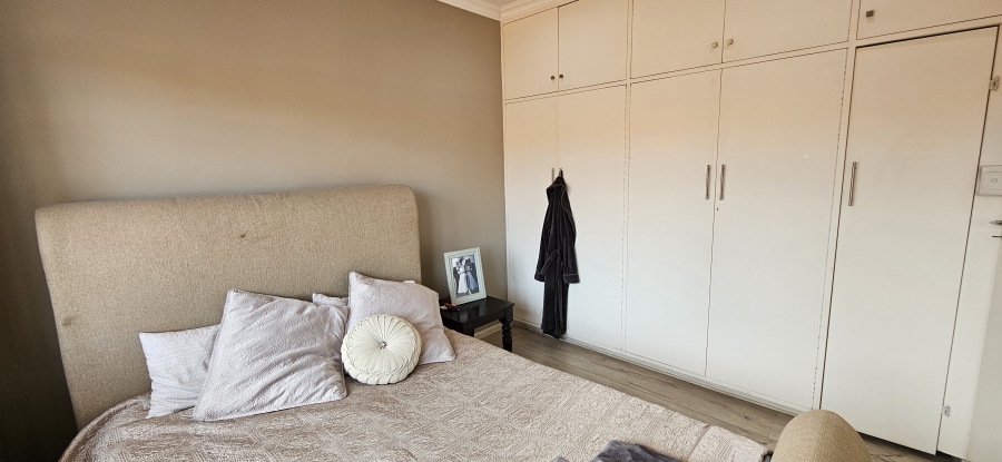 3 Bedroom Property for Sale in Three Rivers Proper Gauteng