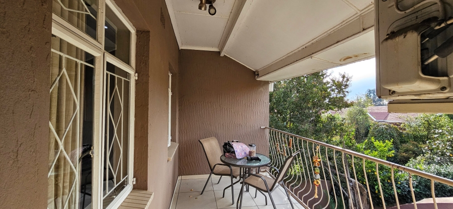 3 Bedroom Property for Sale in Three Rivers Proper Gauteng